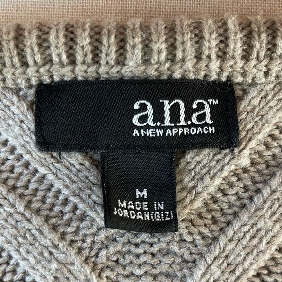 A.N.A. Sweater Top Size M - Picture 6 of 7
